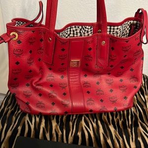 Great MCM Reversible Liz Tote